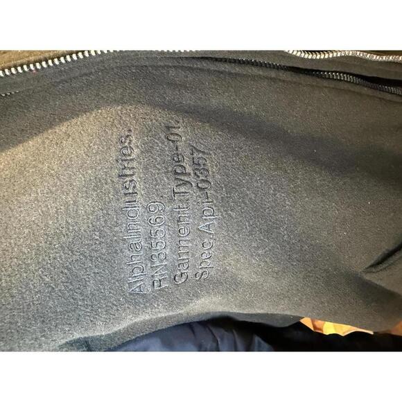 Alpha Industries Men's Bomber Jacket with Patch Details, Medium (NWT) - Picture 5 of 7